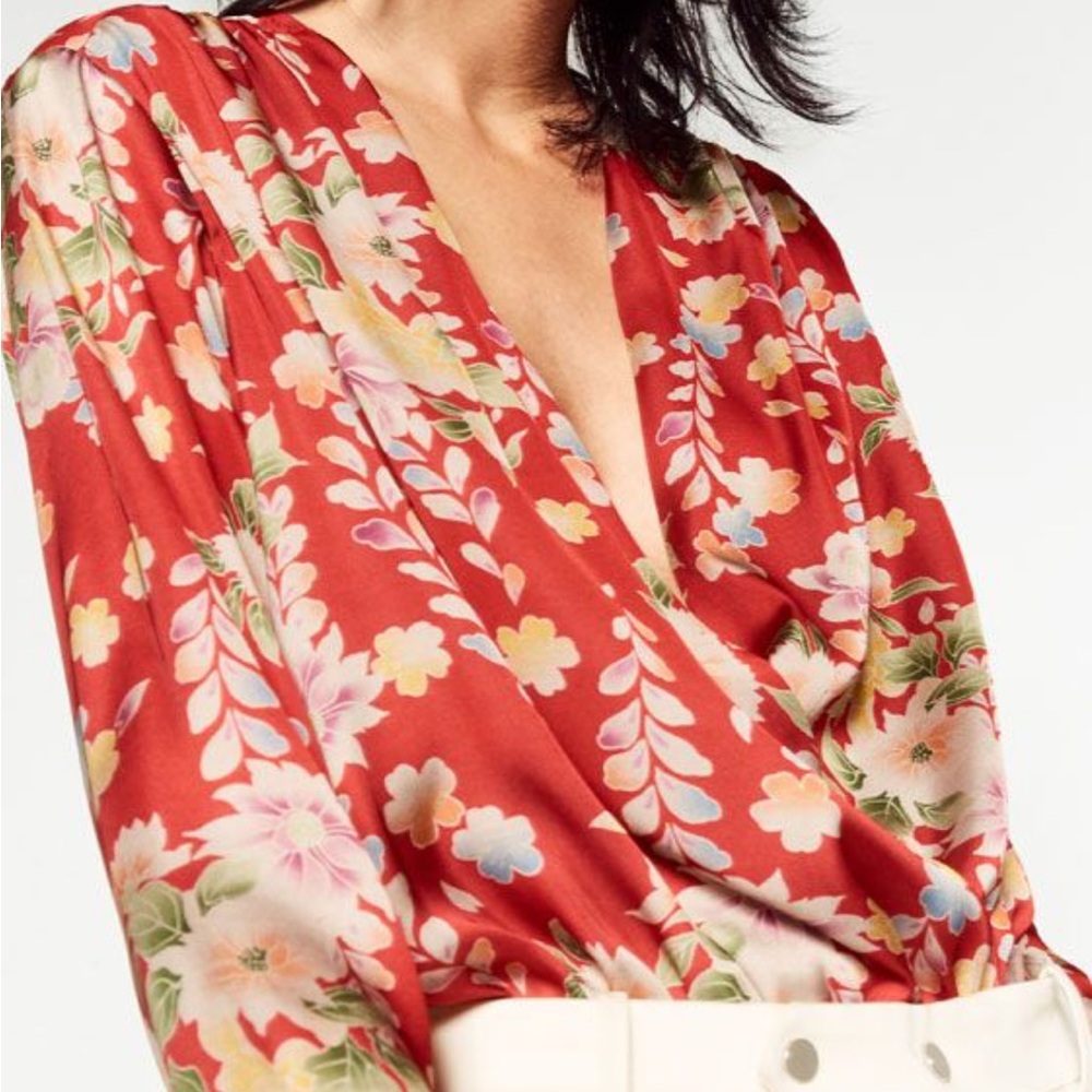 Zara Red Floral Blouse. Silky Bodysuit